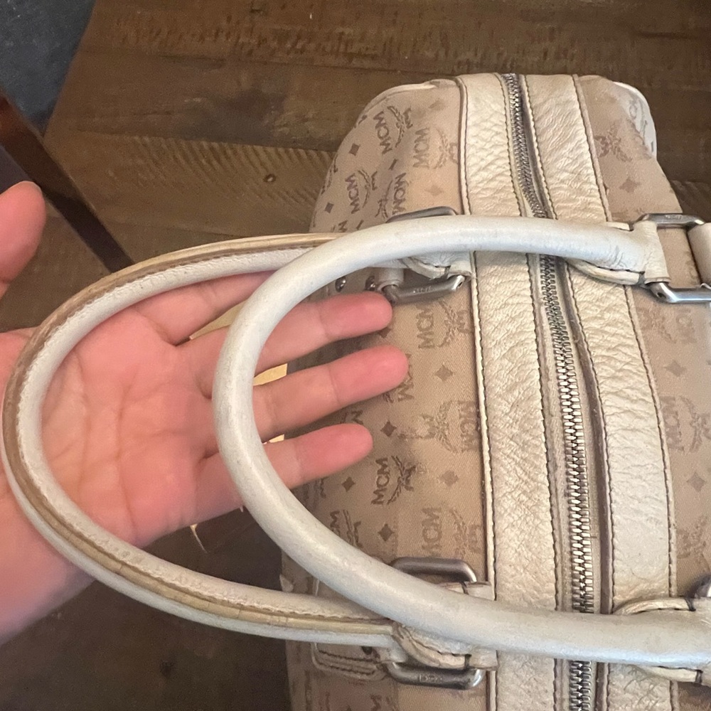 MCM Cream Satchel Bag with Top Handle and Metallic Hardware - Picture 4 of 8